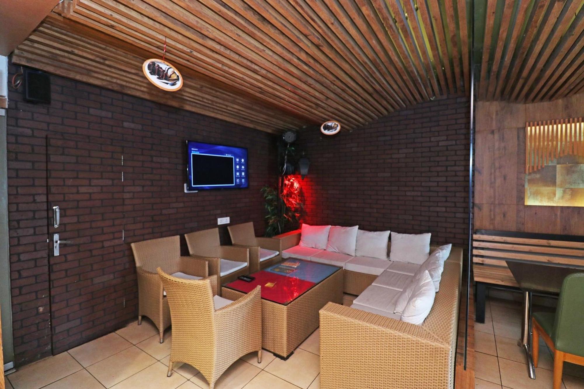 Hotel O Ashiyana Bhairaun Ghāt Esterno foto